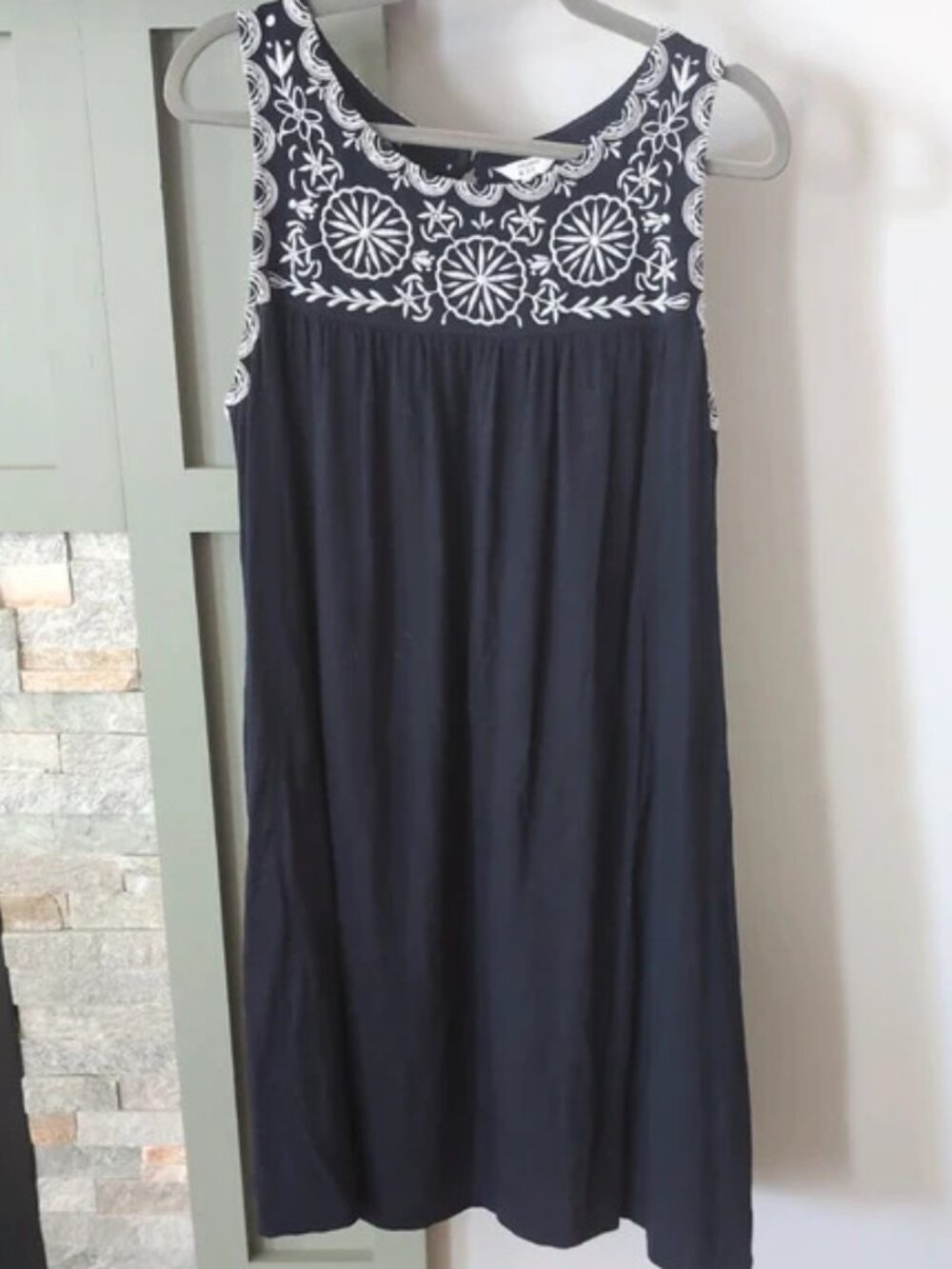 Crown + Ivy Navy Dress with White Embroidery - Sleeveless - Like New - Size L